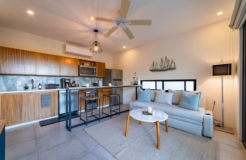 P Chahue Condo | Modern condo in cetral location