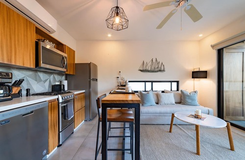 P Chahue Condo | Modern condo in cetral location