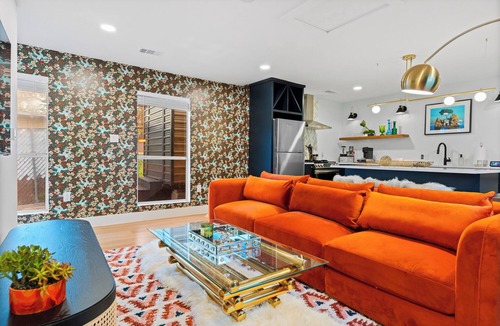 Cherrywood Apartment | Modern Escape w/Fireplace Surrounded by Top Eats and Drinks