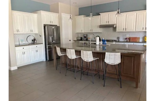 Vistancia House | Modern Executive Home Pool & Hot Tub 4BR/3.5BA, Office