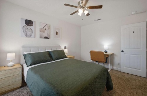 Midland House | Modern Executive Queen Room R4 Work-Friendly