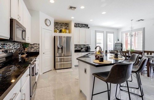Cottonflower House | Modern Gem w/Fire Pit: 3 Mi to Goodyear Ballpark!