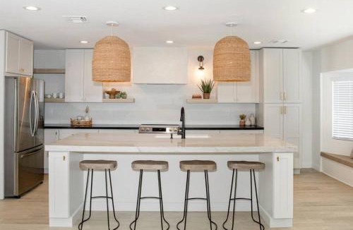 La Paz At Desert Springs House | Modern home w heated pool & outdoor kitchen