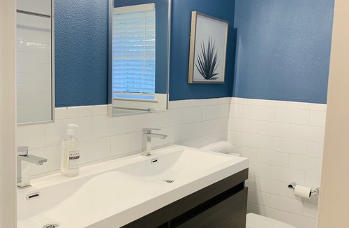 North Austin Civic Association House | Modern Home with Spacious Yard 5 Min to Domain!