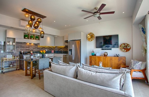 Emiliano Zapata Condo | Modern Mexican 1BR | 2 Pool, Gym & Balcony