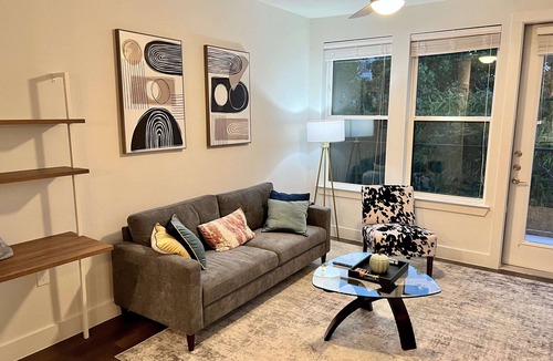 Dallas Condo | Modern Romantic luxurious 1Br condo White Rock Lake Dallas