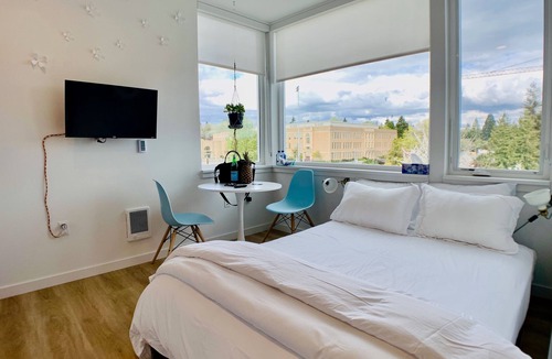 Roosevelt Hotel | Modern Roosevelt Urban Studio