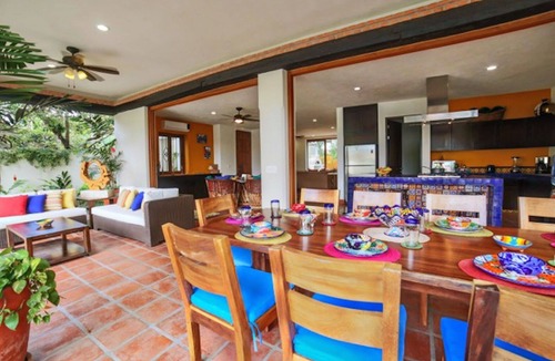 North End House | Modern Villa, Beautiful Setting, Close to Beach and Town