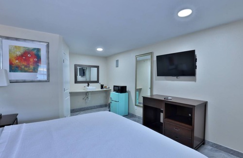Corpus Christi Hotel | Monterrey Motel Padre Island, Corpus Christi By Oyo