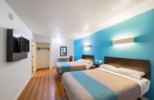 Grand Prairie Hotel | Motel 6 Grand Prairie, TX - Interstate 30