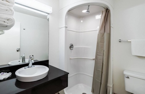 Greenville Hotel | Motel 6 Greenville, TX