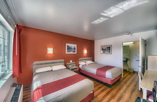 Kerrville Hotel | Motel 6 Kerrville, TX