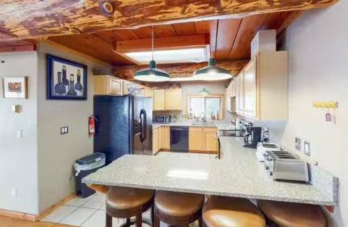 Wildernest House | Mountain Basecamp Hot Tub plus Pool Table
