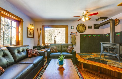 Carbondale House | Mountain Chalet Getaway: Steps to Crystal River!
