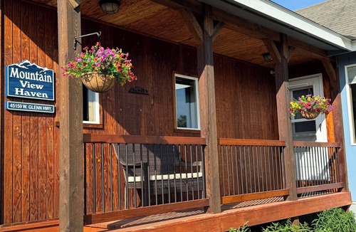 Glacier View House | Mountain View Haven