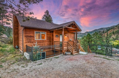 Green Mountain Falls House | Mountain Vistas - Lake Views at Buffalo Sunrise