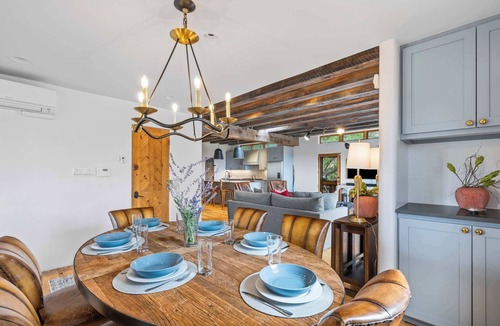 Historic Eastside House | Mountaintop Luxury, Amazing Deck with Fire Pit