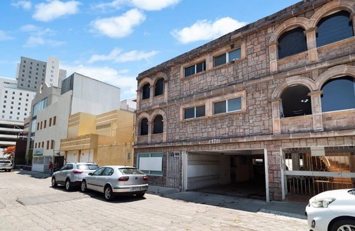 Downtown Queretaro Apartment | +MS +Espaciosa Suite +Zona Centro +Col. El Prado +S7