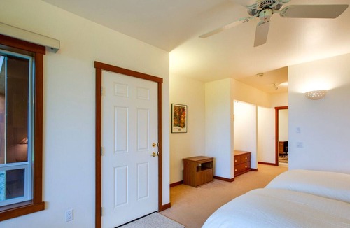 Whatcom County Apartment | Mt. Baker Lodging Ensuite 15 - Sleeps 6!