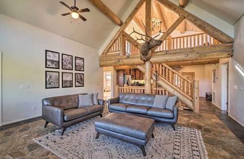 Payson Cottage | Mtn-view Gem w/Fire Pit & Deck in Payson