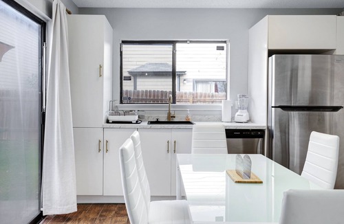 Medical Center District House | Mystique - A Birdy Vacation Rental