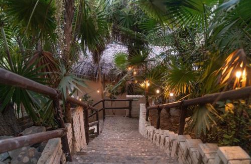 Brisas de Zicatela Hotel | Nílu Puerto Escondido by Selina