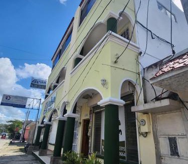 Flores Hotel | Nakum Hotel
