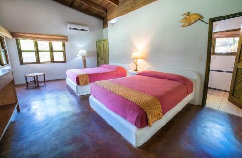 Fronteras Hotel | Nanajuana Río Dulce