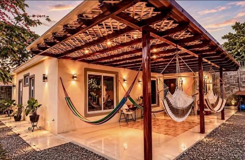 Puerto Santo Tomas de Castilla Apartment | Nandos Places