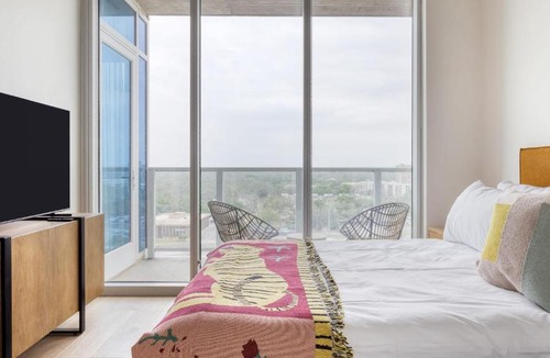 Rainey Street Historic District Apartment | Natiivo by AvantStay
