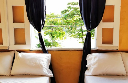 Flores Hotel | NATZ HOTEL