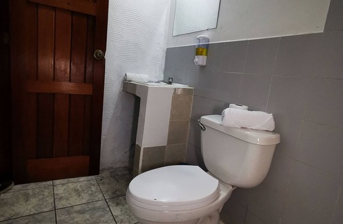 Flores Hotel | NATZ HOTEL
