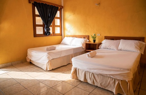 Flores Hotel | NATZ HOTEL