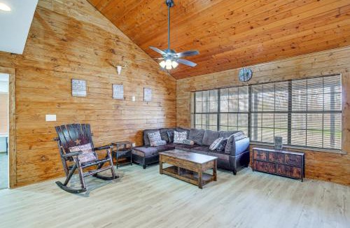 Yantis House | Near Lake Fork: Home w/Fire Pit in Yantis!