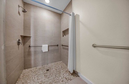 South Padre Island Hotel | Near the beach access +Free Parking and