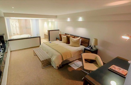 Leon Hotel | NEhotel Nueva Estancia