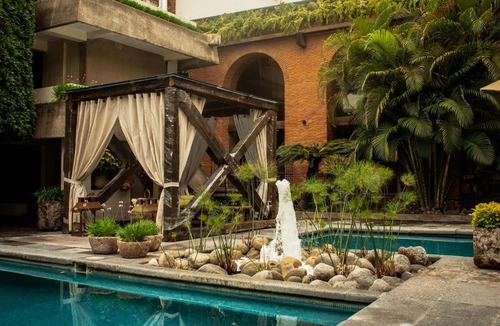 Leon Hotel | NEhotel Nueva Estancia