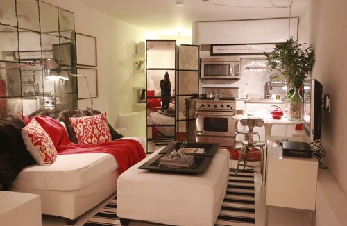 North of the Panhandle Apartment | Nested In A Beautiful Iconic House Of Peace Victorian