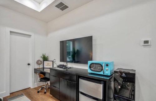 Greater East End Apartment | Nestled Nook Studio #2 @ East End Revitalized