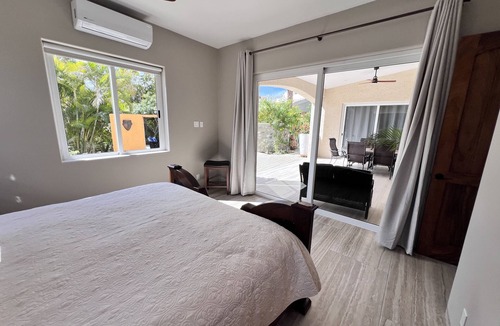 Los Barriles House | New, 2 king bed casita, Town Center, Private Gardens, 2 minutes to Beach