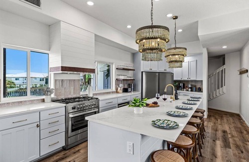 Indian Beach House | New! Low Rates! Rooftop Bar, Beach Views, Sleep 20