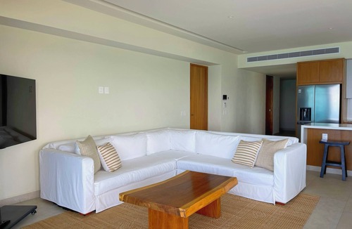 Bucerias Condo | NEW Luxury Oceanfront Bucerías Condo Stunning Views + 2 Paddleboards
