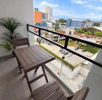 Zona 4 Apartment | NEW! Modern Apartment in 4 Grados Norte