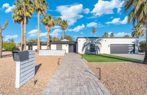 Shea North Estates House | New Tropical Vibe Villa By The Glam Homes