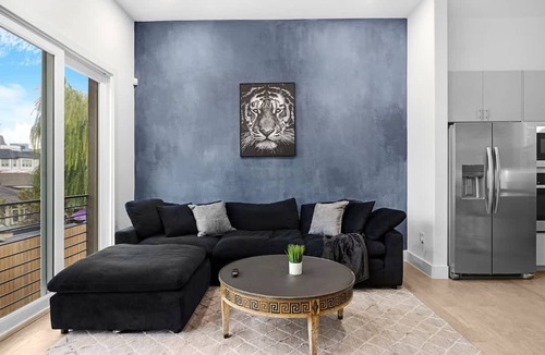 South Central Houston House | Newly Built Modern 3 Bedroom Houston Home