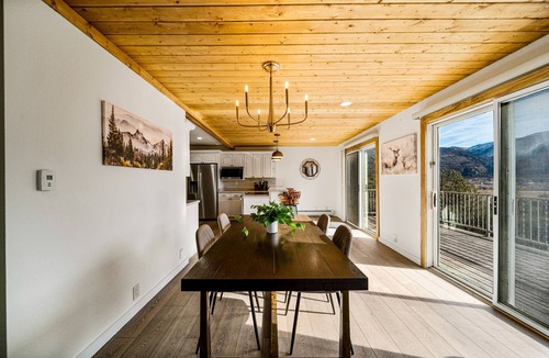 Hermosa House | Newly Remodeled Mountain Cabin w/Epic Views, A/C, Optional Hot tub, 2 Kitchens