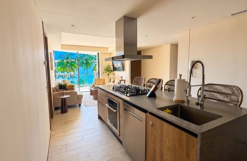 Marina Vallarta Apartment | Nima Bay Marina Luxury Stay and Pool
