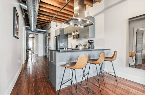 Central Business District Hotel | NOLA Chic: Explore Bourbon Street from Your 4BR Condo