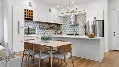 Bouldin House | Oak Haus by AvantStay