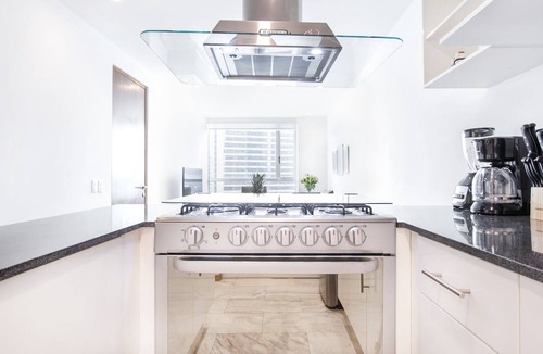 Granada Apartment | Oasis Downtown | Polanco 2BR Apt Luxury Amenities
